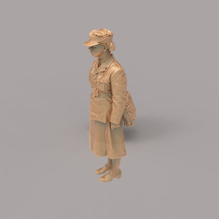 132s-0027 WW2 Girl in Uniform Figure