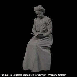 132s-0128 Victorian/Edwardian Lady Reading Book Figure