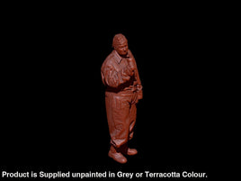 S3Ds0012 Female Soldier Standing Drinking Figure