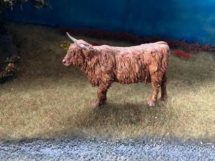 ADM1500 Highland Cow Standing x 1 Animal