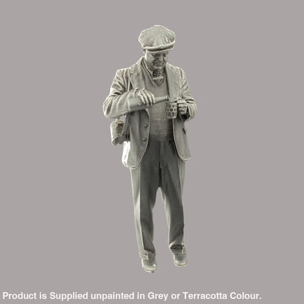 DS0056 Smart Male Pouring Beer WW2 Download Figure