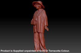 Flamboyant Older Female Dsp117 Figure