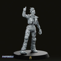 E 900 Heroes Never Die Miniature