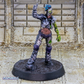 E 900 Heroes Never Die Miniature