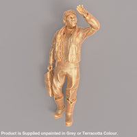 MM090 British WW11 Pilot Looking to the Sky Figure