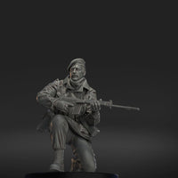 MM2057 Royal Marine Kneeling Figure