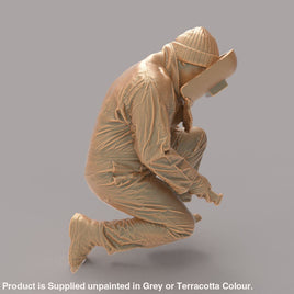MM2106 Maintenance Worker Welding B Figure