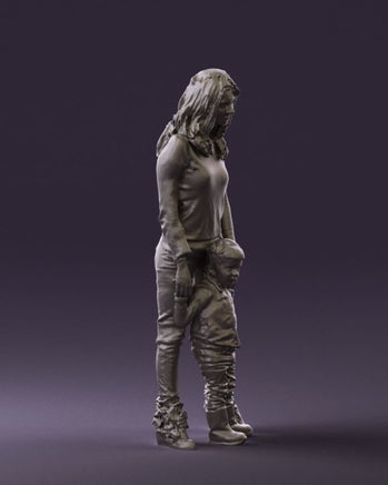 Mm849 Woman And Son In Winter Clothes Figure