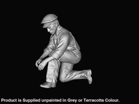 Mm950 Fisherman Kneeling Figure
