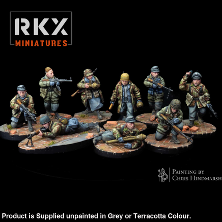 RKX5035 Fallschirmjager Mixed Weapons Team Figure