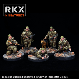 RKX5053 Soviet Scouts Figure