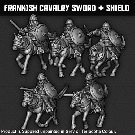SM011 Frankish Cavalry Sword & Shield Units Figure